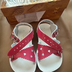 Salt Water Sandals by Hoy Pink Heart Cutout Toddler Sandals